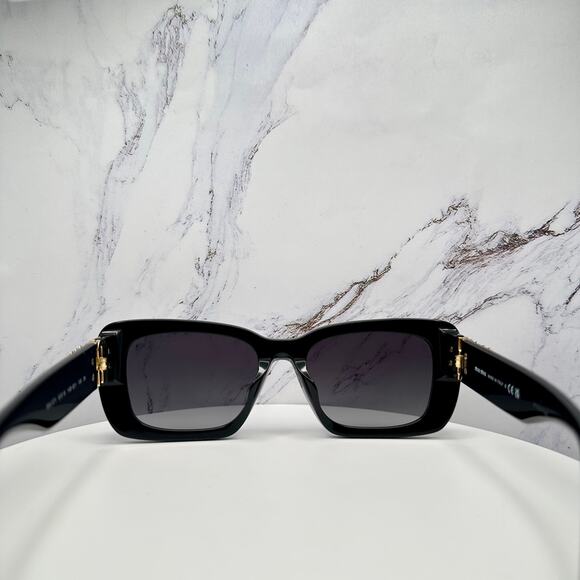 New MIU MIU Sunglasses Black Square Acetate Gold Metal Logo Italy Authentic main image 4